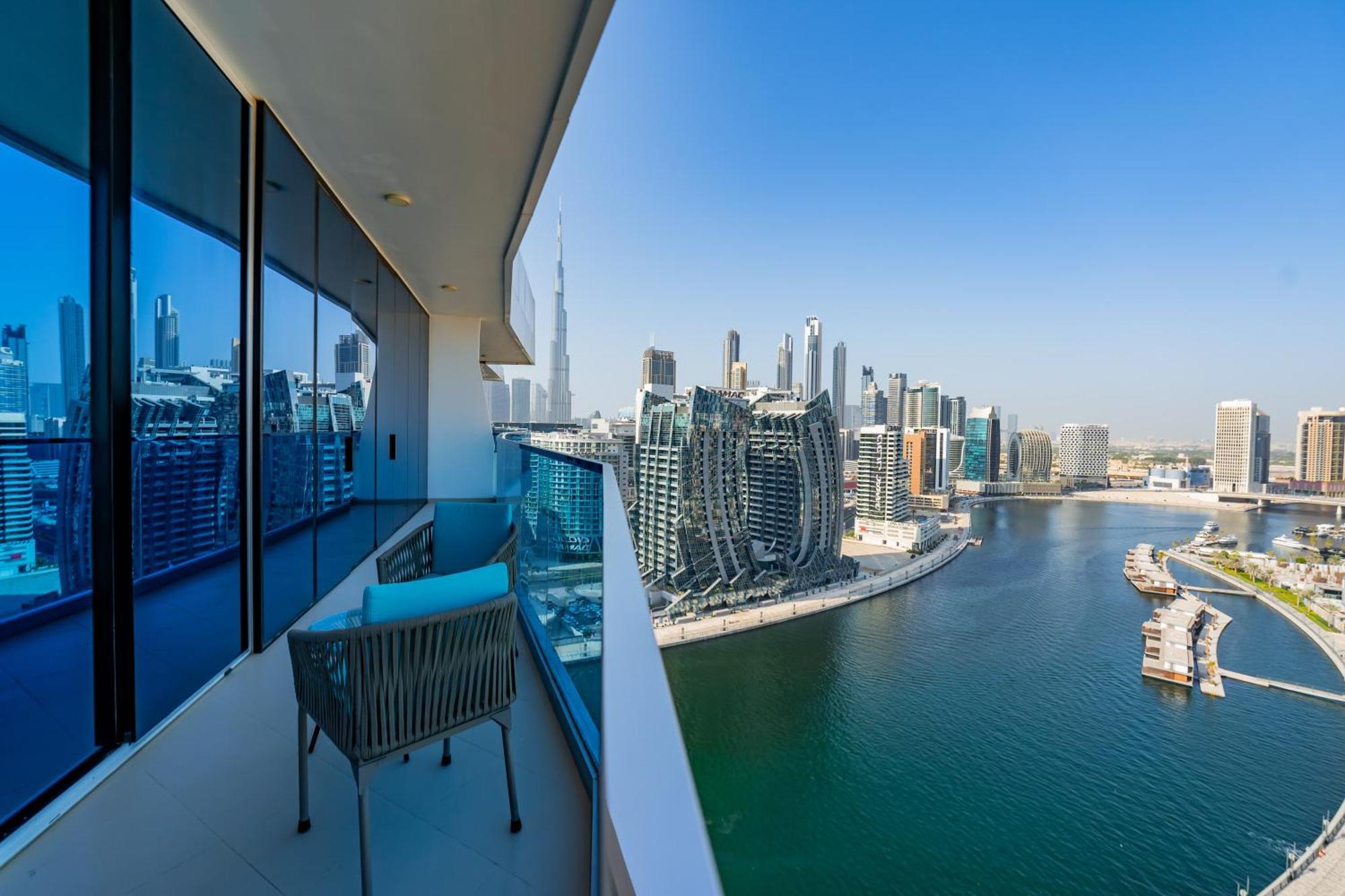 Kasco Homes Waves Tower Business Bay Dubai Exterior foto